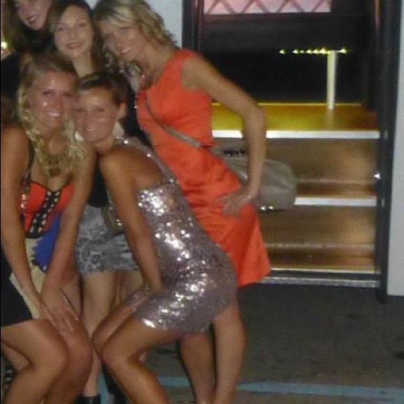 Size 1 Beautiful dress - Picture 5 of 5